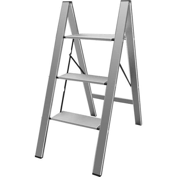 Aluminum Stepladder, 330 lb Capacity