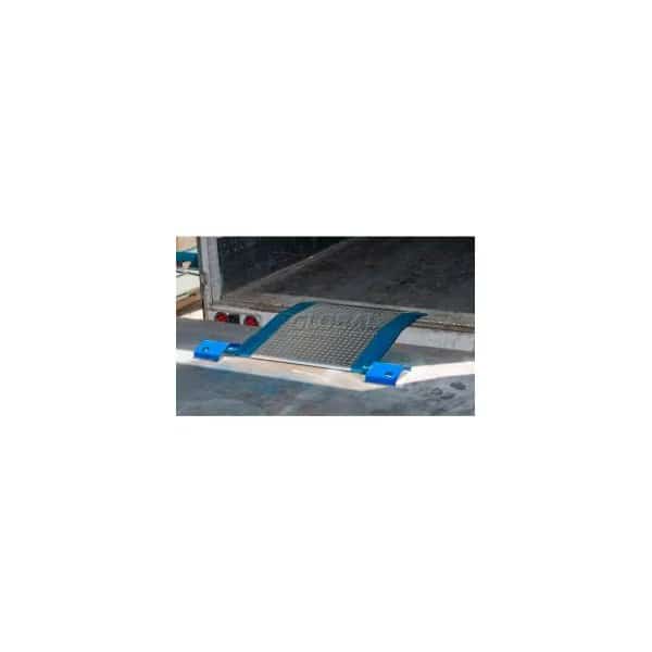 BluffÂ Spring-Loaded Aluminum Dock Plate 30 x 48 1670 Lb. Cap.