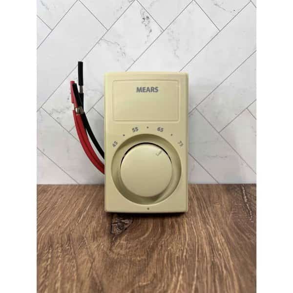 Heat Similtaneous Thermostat, Two Circuit each 22 amp. W White