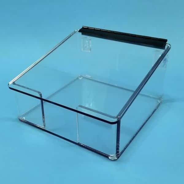 Wiper Dispenser for 9 x 9 wipes with lid