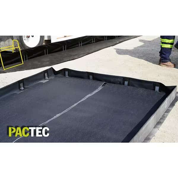 Vinyl Secondary Containment Berm w/Hinge Brackets, 6x8x6
