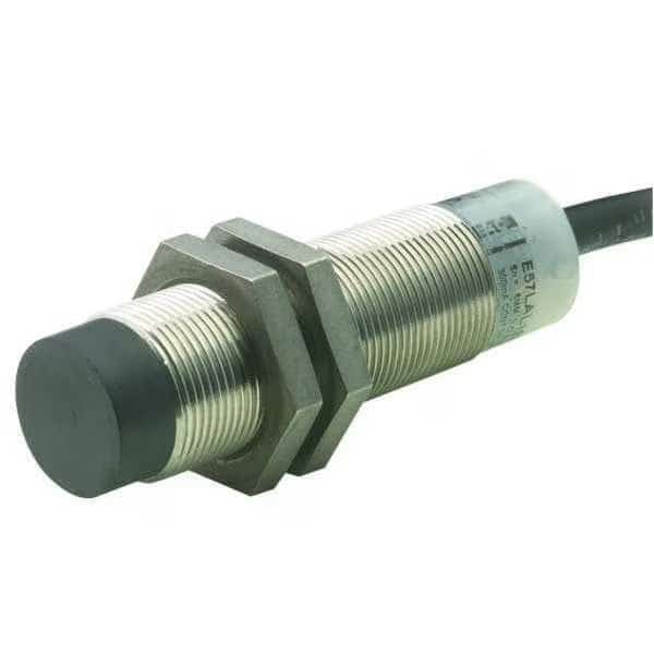 Proximity Sensor, Inductive, 18mm, PNP, NC