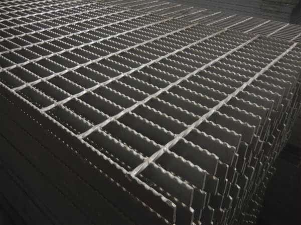 Carbon Steel Bar Grating, Serrated, 144 in L, 36 in W, 1.5 in H, Galvanized Steel Finish