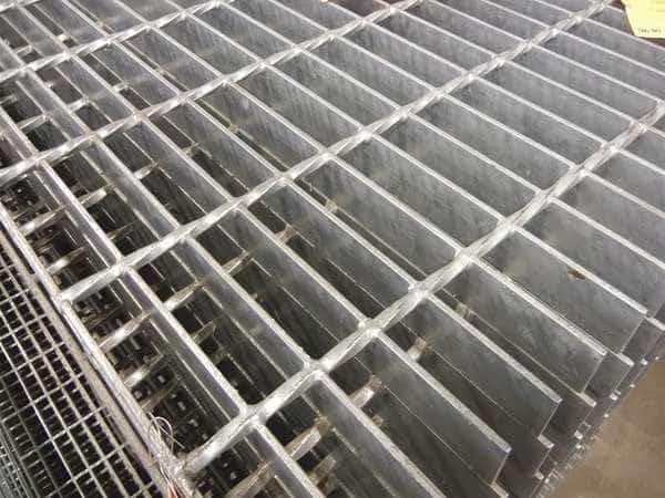 Carbon Steel Bar Grating, Smooth, 48 in L, 24 in W, 2.0 in H, Galvanized Steel Finish