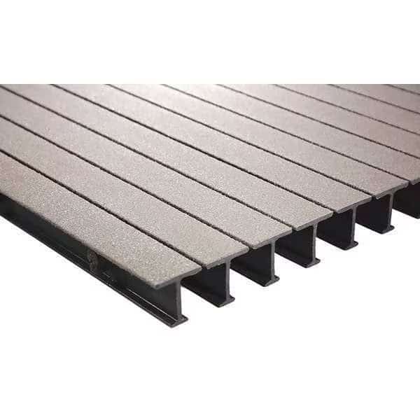 Fiberglass Pultruded Grating, 120 in Span, Grit-Top Surface, ISOFR Resin, Light Gray