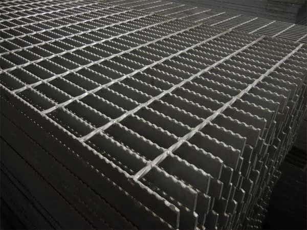 Carbon Steel Bar Grating, Serrated, 72 in L, 24 in W, 1.0 in H, Galvanized Steel Finish