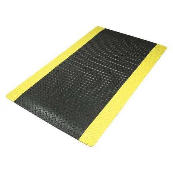 Antifatigue Mat, Diamond Plate, 2 ft x 3 ft, 9/16 in Thick, Black with Yellow Border, Beveled Edge