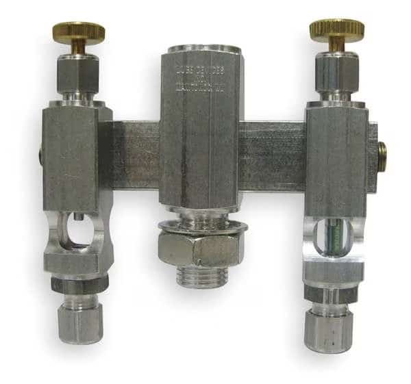 Manifold, Needle Valve