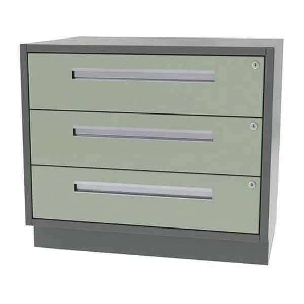 Lab Cabinet, 3 Drawer, 32"Wx18"Dx34"H